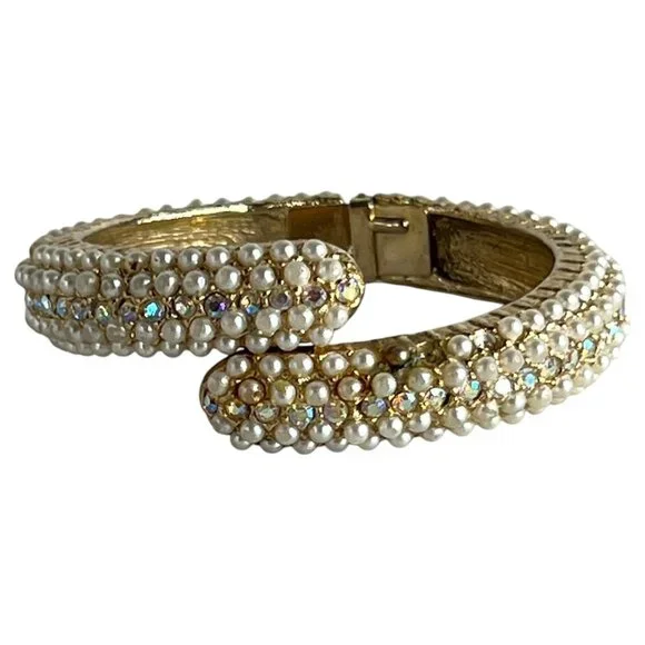 Vintage Faux Pearl And Rhinestone Hinged Bracelet Gold Tone Cuff Wrap Clamper - Picture 9 of 10